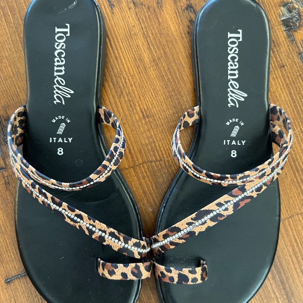Toscanella Women's Leopard Print Sandals